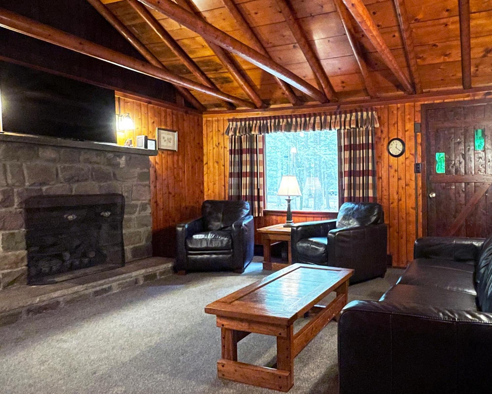 Mountain Springs Lake Resort Stroudsburg Szoba fotó
