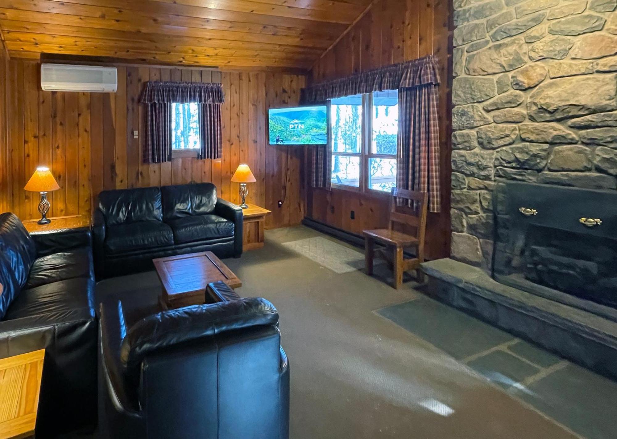 Mountain Springs Lake Resort Stroudsburg Szoba fotó